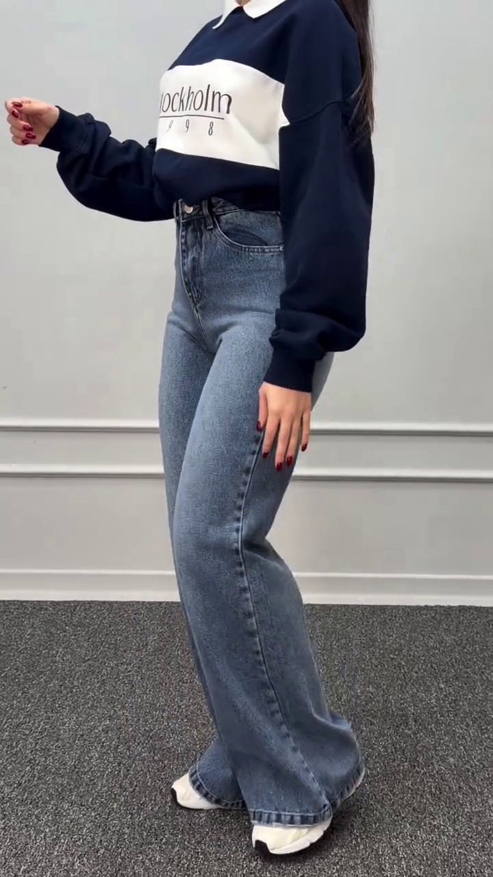 Vintage Fade High-Waist Wide Leg Denim Jeans – Effortless Street Style Blue Wash 👖✨