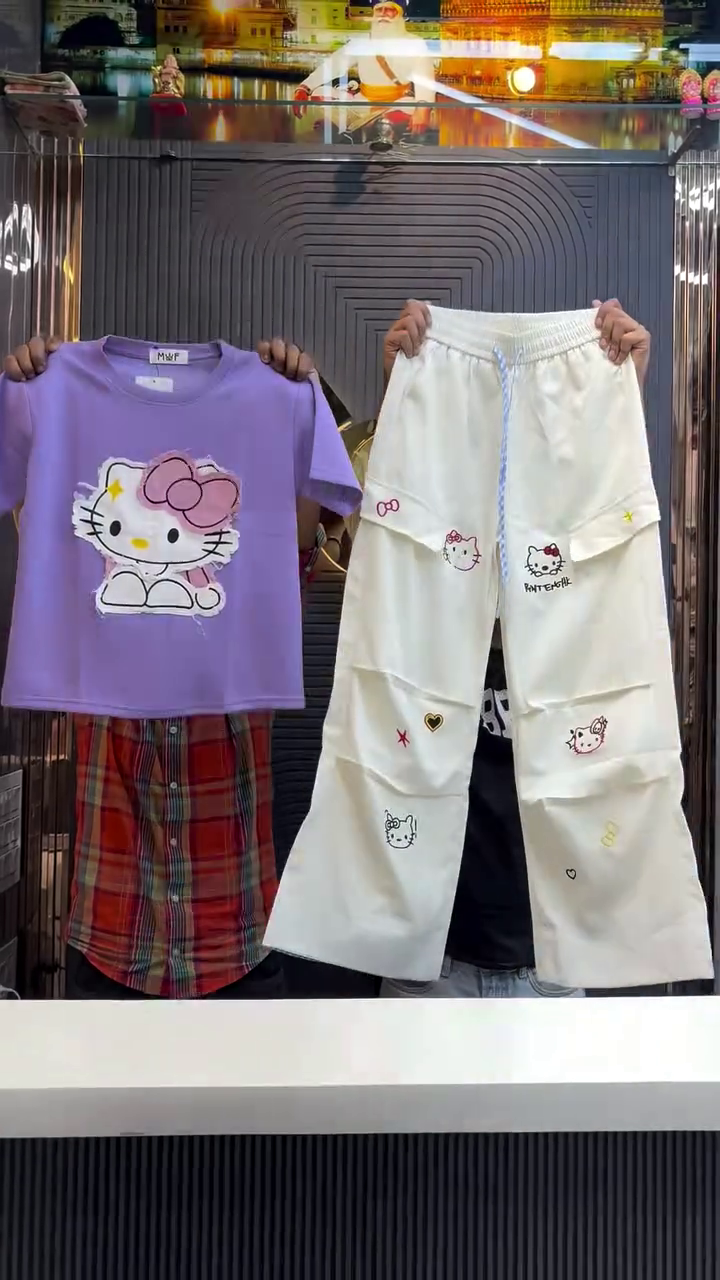 Kawaii Hello Kitty Graphic Tee & Cargo Pants Co-Ord Set for Women 🎀🤍✨