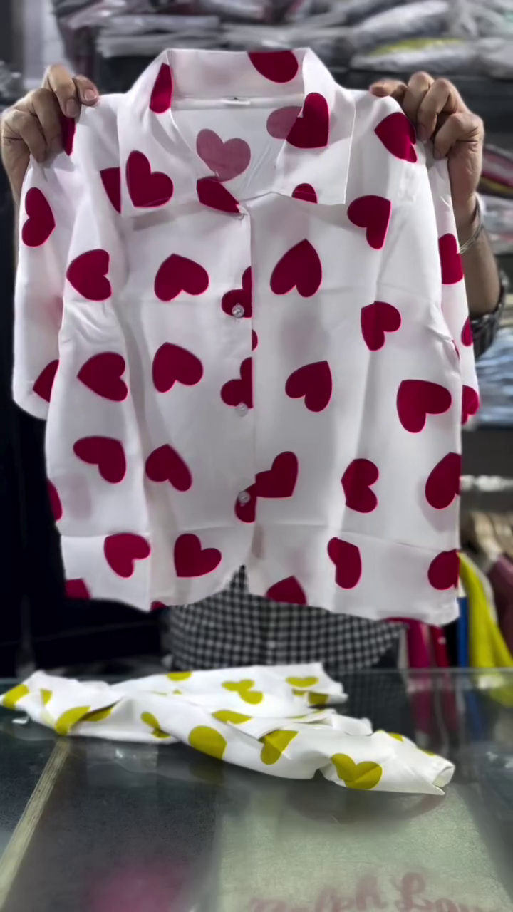 💛 Sweetheart Printed Casual Shirt – Trendy Everyday Fashion Collection ✨💕