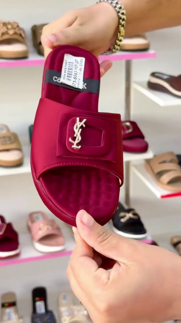 👡  Luxury Comfort Buckle Platform Slides for Women – Premium Soft Cushion Casual Slip-On Sandals ✨❤️🤎