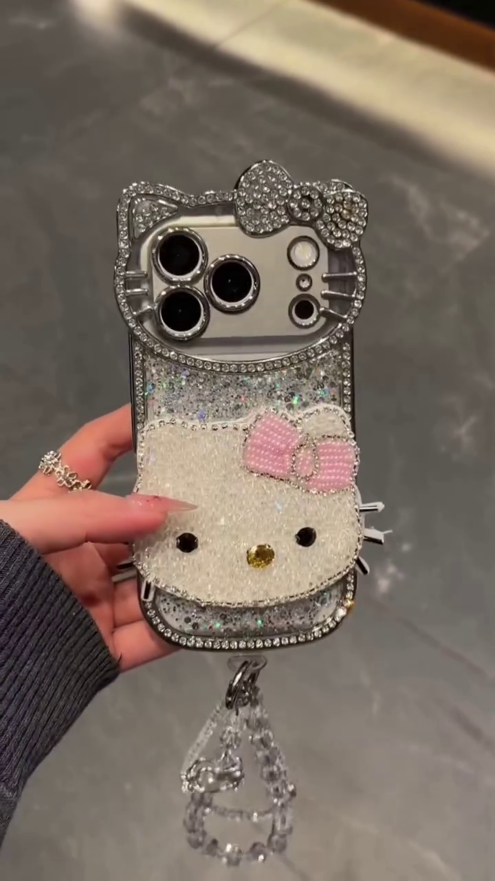 🎀  Cute Sparkling Cartoon Crystal Phone Cover with Decorative Charm Strap – Premium Protective Fashion Mobile Case ✨📱