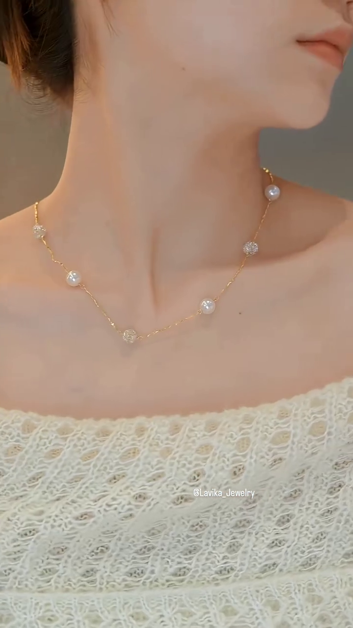 🤍 Elegant Pearl & Crystal Station Necklace – Minimalist Women's Fashion Jewelry for Everyday & Special Occasions 🤍