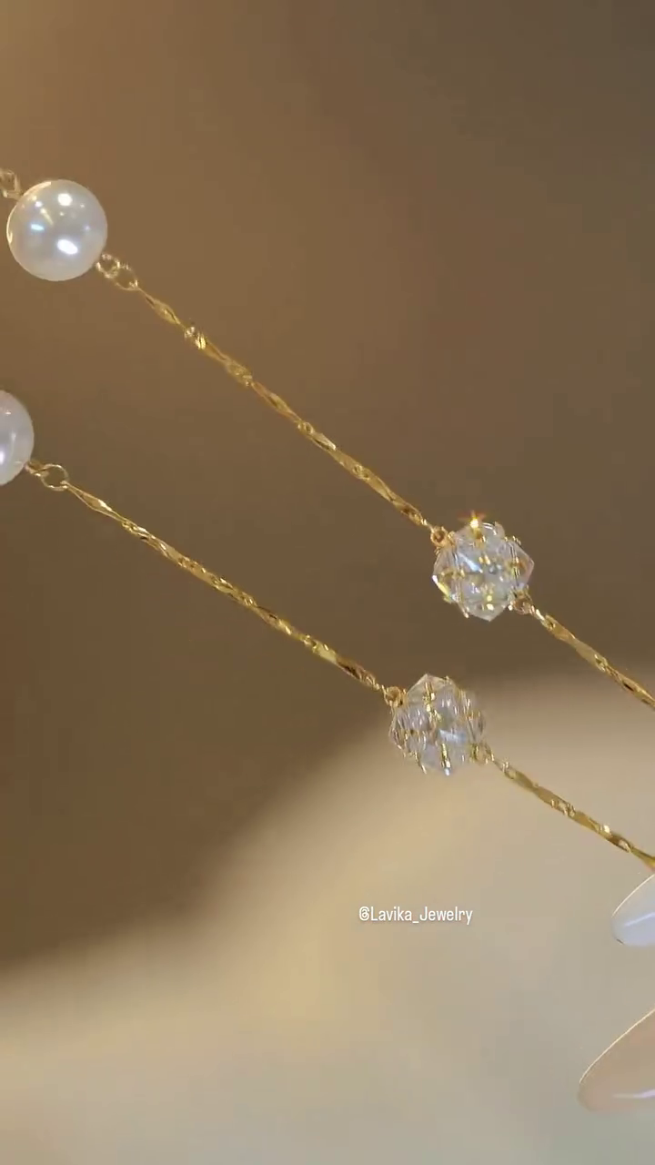 🤍 Elegant Pearl & Crystal Station Necklace – Minimalist Women's Fashion Jewelry for Everyday & Special Occasions 🤍