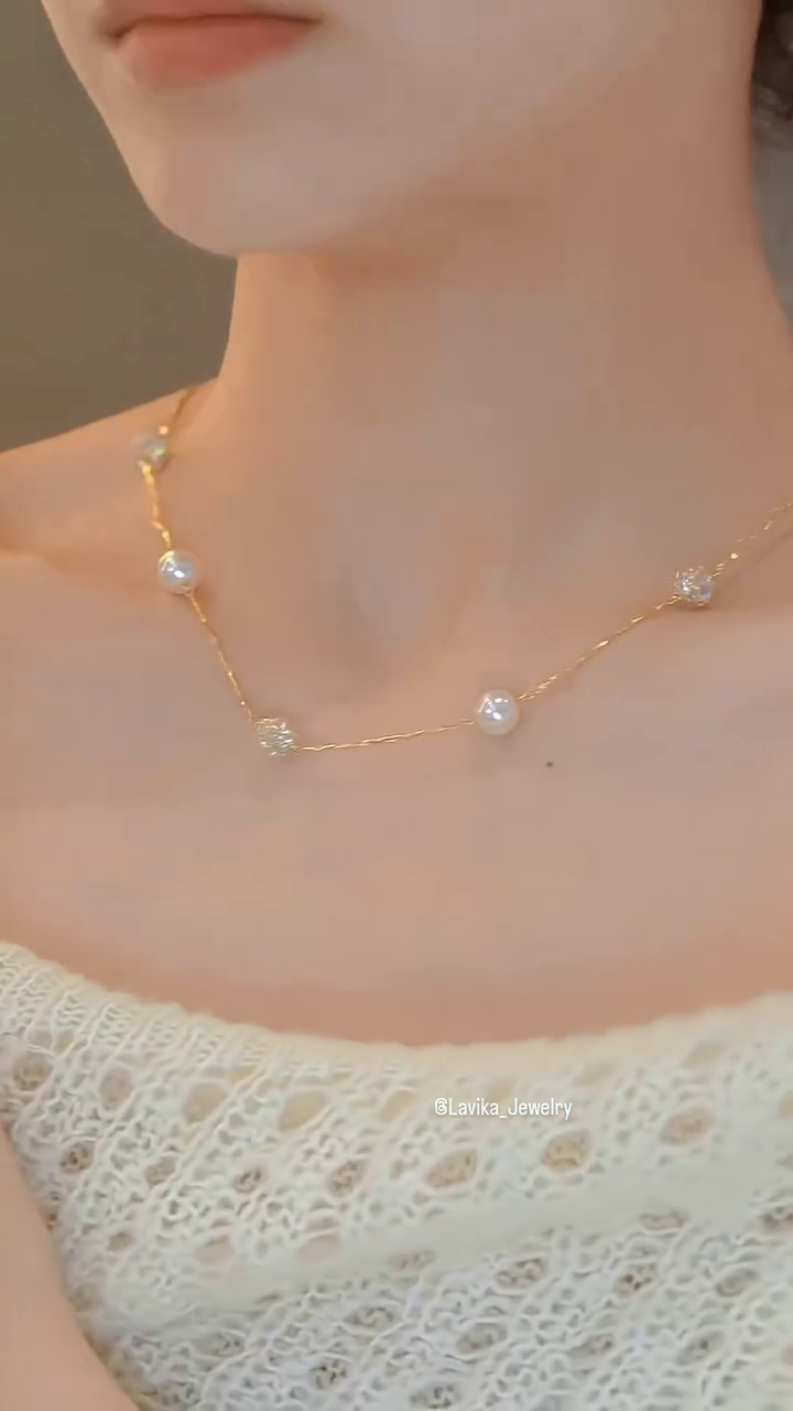 🤍 Elegant Pearl & Crystal Station Necklace – Minimalist Women's Fashion Jewelry for Everyday & Special Occasions 🤍