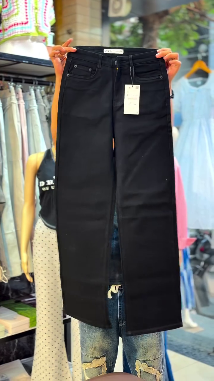 Luxury Women's 3-Piece Monochrome Co-Ord Set – Premium White Biker Jacket, Black Cami Top & High-Waist Wide Leg Trousers for Chic Everyday & Party Wear 🖤🤍✨👗