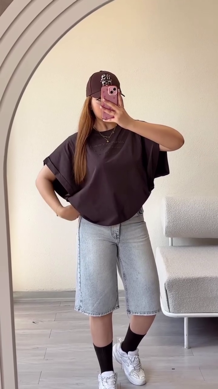 💖 Trendy Oversized Bubble Sleeve Pink T-Shirt with Premium Light Wash Denim Bermuda Shorts Casual Co-Ord Outfit for Women