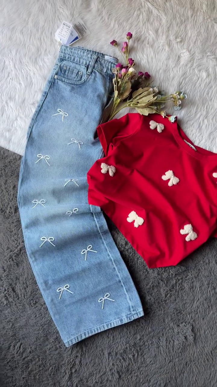🎀 Premium Bow Embroidered Straight Fit Denim Jeans with Soft Cotton Graphic T-Shirt Casual Outfit for Women