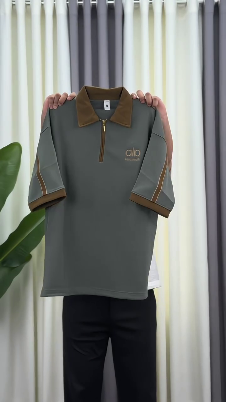 🤎 Premium Half-Zip Polo Collar T-Shirt with Comfortable Relaxed Fit Casual Wear for Men
