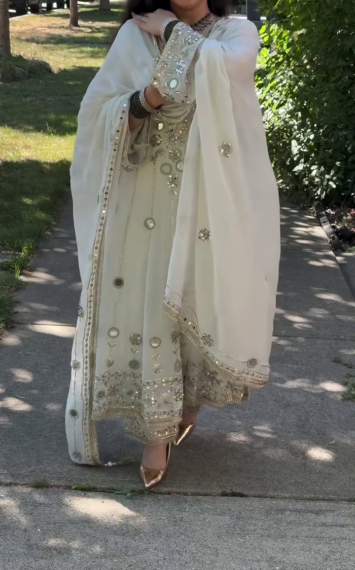 ✨ Luxury White Pakistani Embroidered Suit Set with Heavy Dupatta | Festive Wear | Wedding Collection