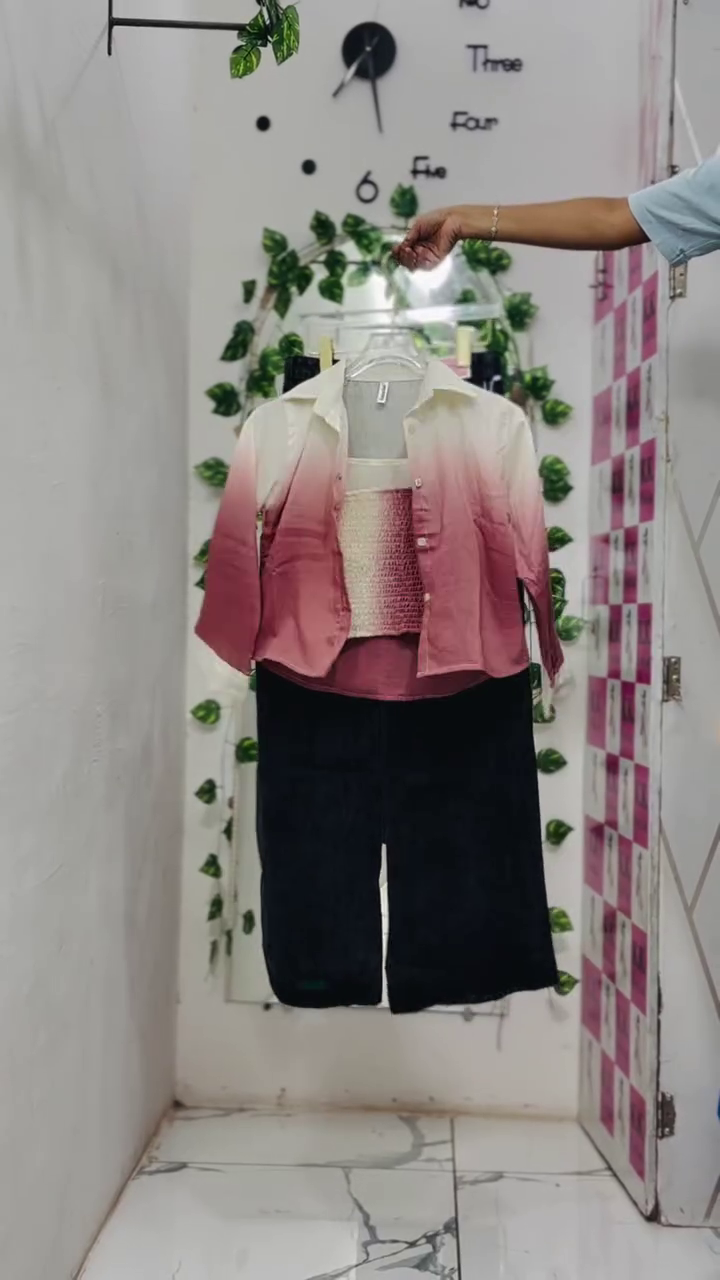 Trendy Pink & Cream Ombre Cropped Jacket with Textured Inner Top and Stylish Black Wide-Leg Shorts – Modern Chic 3-Piece Girls’ Fashion Co-Ord Outfit Set 🌸🖤✨