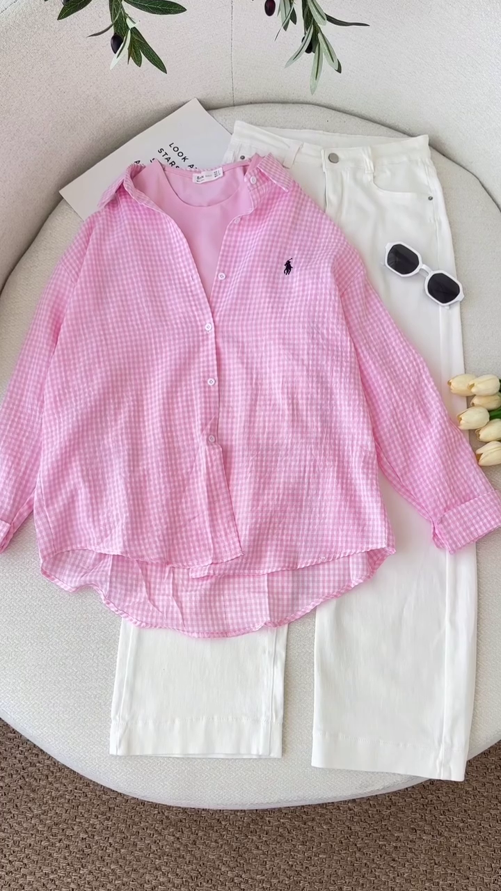 Women’s Premium Pink Gingham Checkered Full-Sleeve Shirt with Soft Inner Top & Classic White Denim Jeans Stylish Casual Co-Ord Outfit Set 👚🤍✨