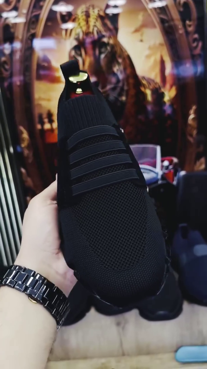 Men’s & Women’s Premium Lightweight Black Breathable Mesh Slip-On Sneakers with Cushioned Comfort Sole, Modern Casual Design & Everyday Walking Style 👟🔥