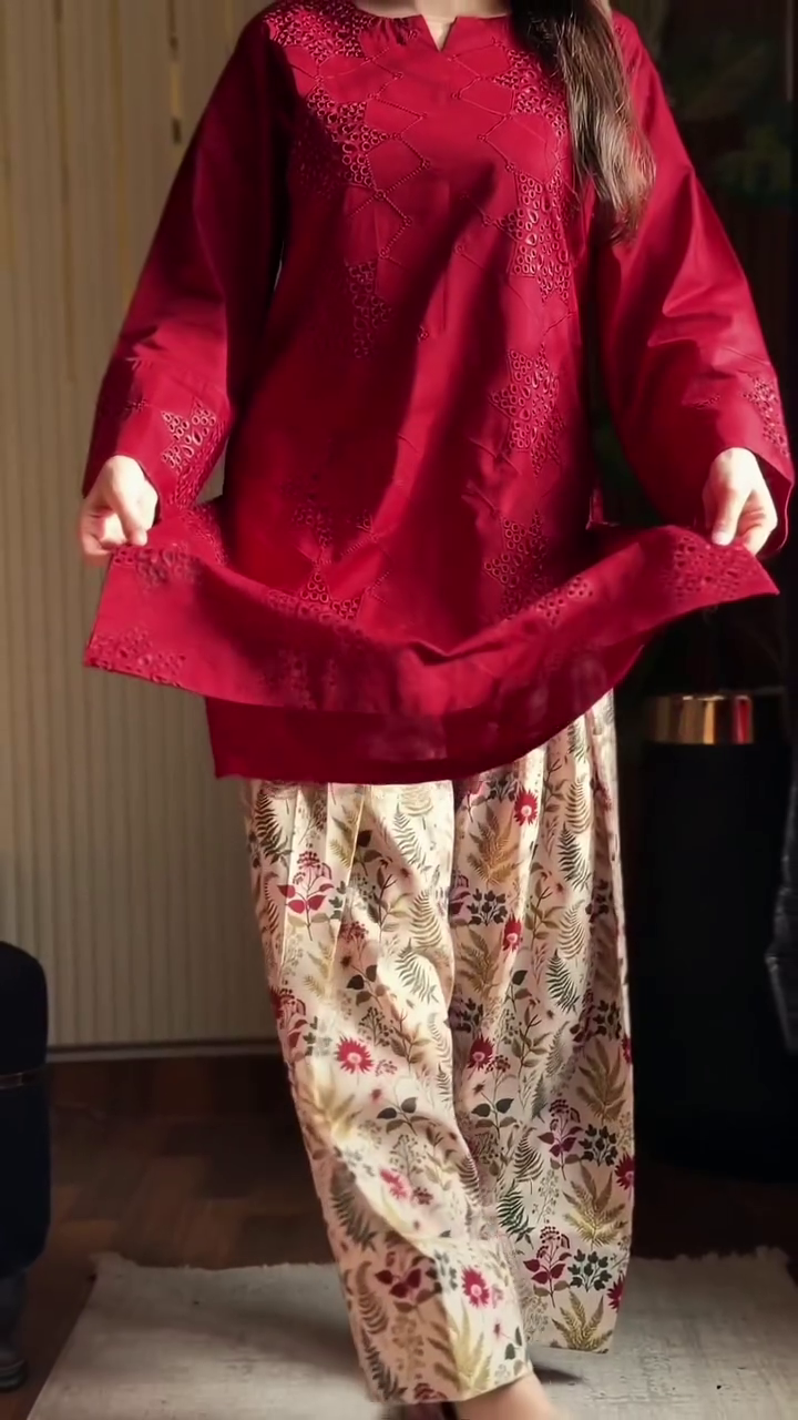 Elegant Bright Red Embroidered Women’s Ethnic Kurta with Intricate Tone-on-Tone Textured Floral Pattern, Comfortable Long Sleeves & Graceful Straight Silhouette for Festive and Traditional Wear ❤️👗✨