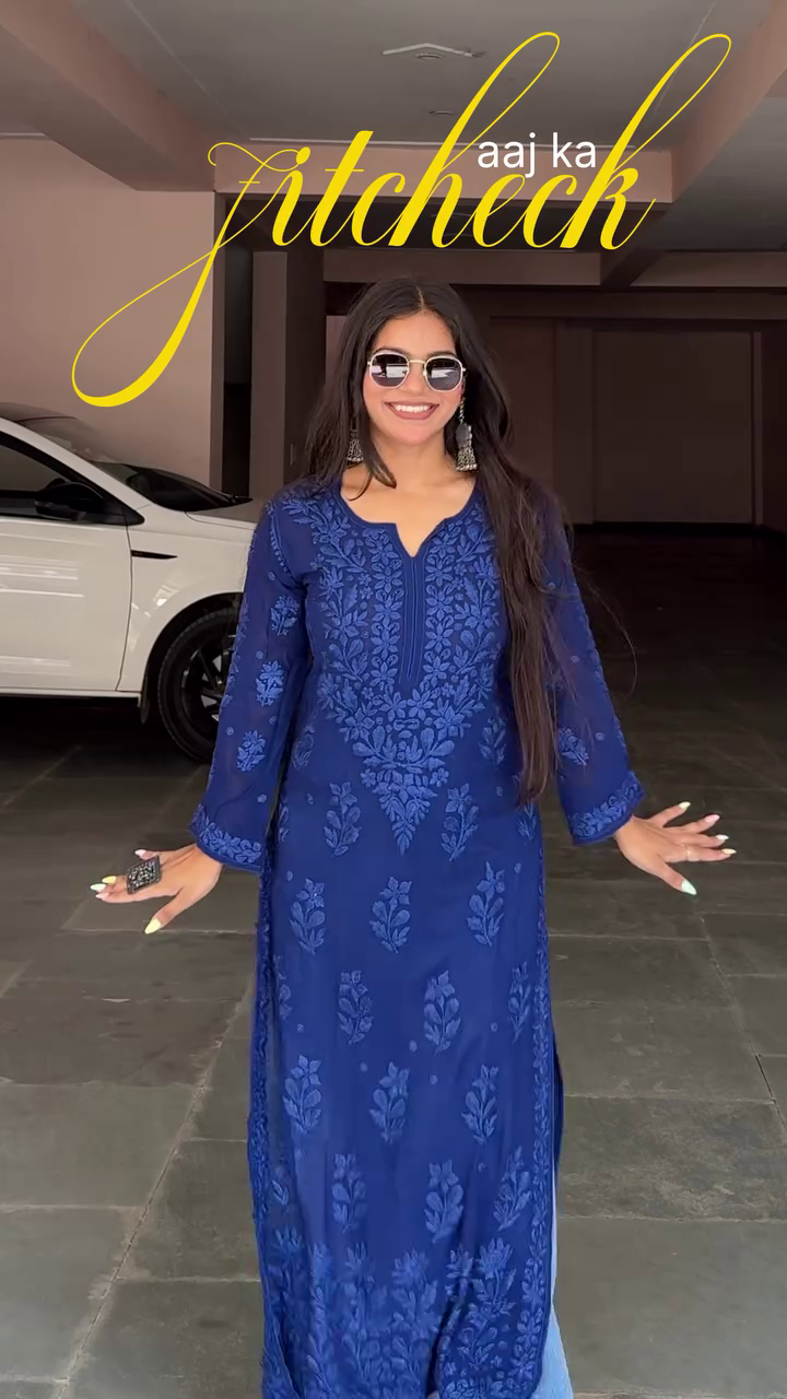 Women’s Royal Blue Premium Floral Embroidered Straight Long Kurta with Full Sleeves, Elegant Neckline & Detailed Ethnic Motif Design for Festive and Everyday Wear 💙🌸✨
