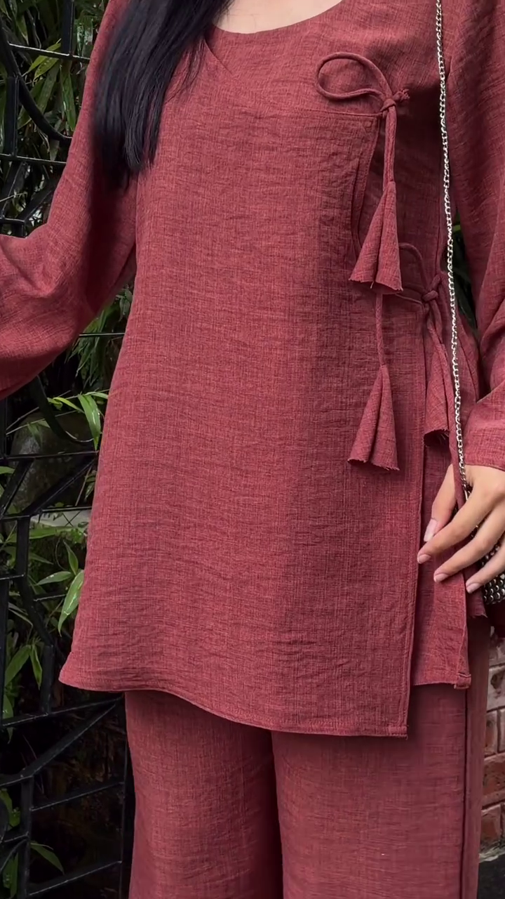 Women’s Elegant Rust Maroon Relaxed Co-Ord Set with Stylish Side Ti