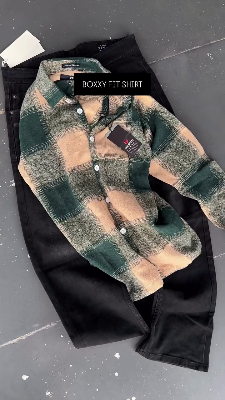 Men’s Trendy Green & Beige Oversized Boxy Check Shirt with Button Front, Long Sleeves & Coordinated Classic Black Jeans for Modern Streetwear and Casual Styling 🟢🖤👔