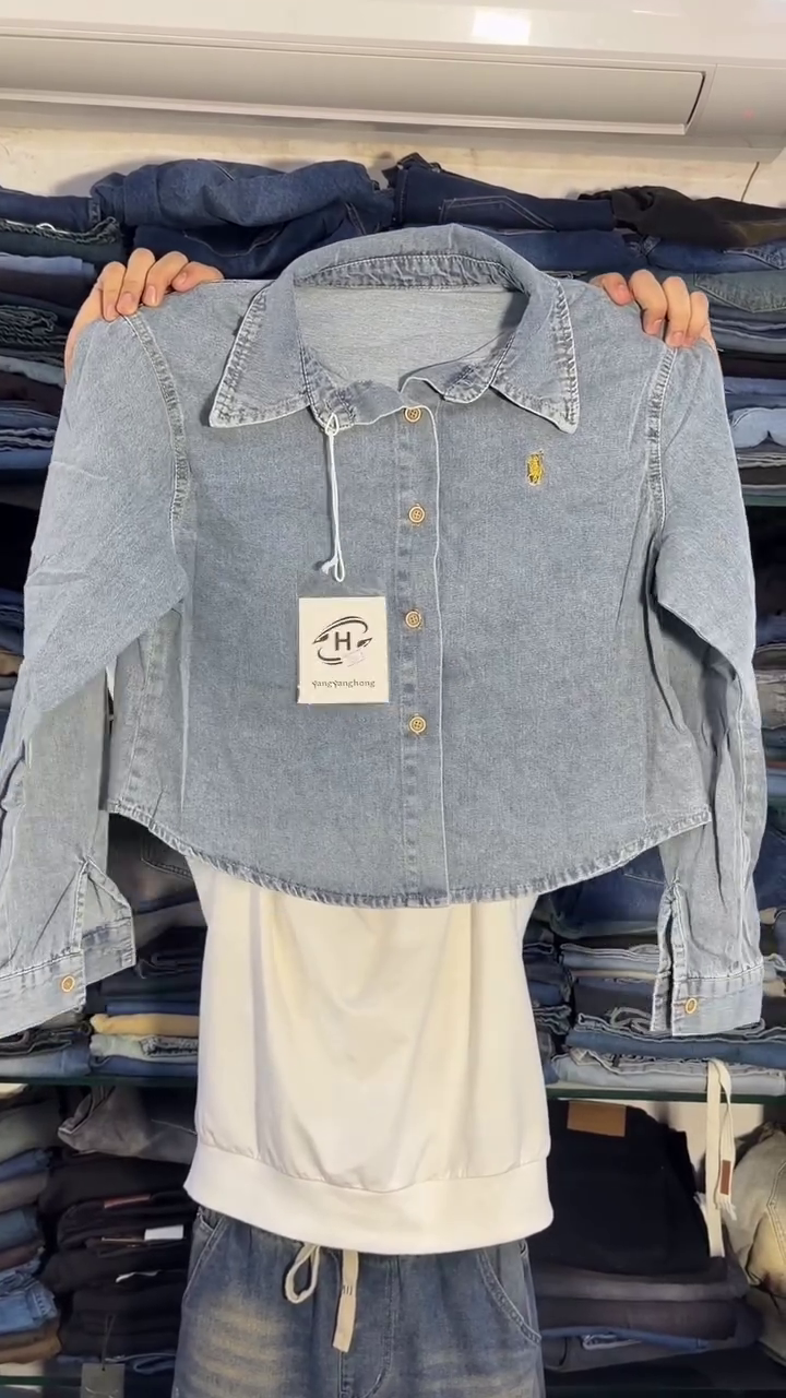 Light Blue Denim Button-Down Shirt Paired With Distressed Dark Wide-Leg Jeans 🩵👖✨