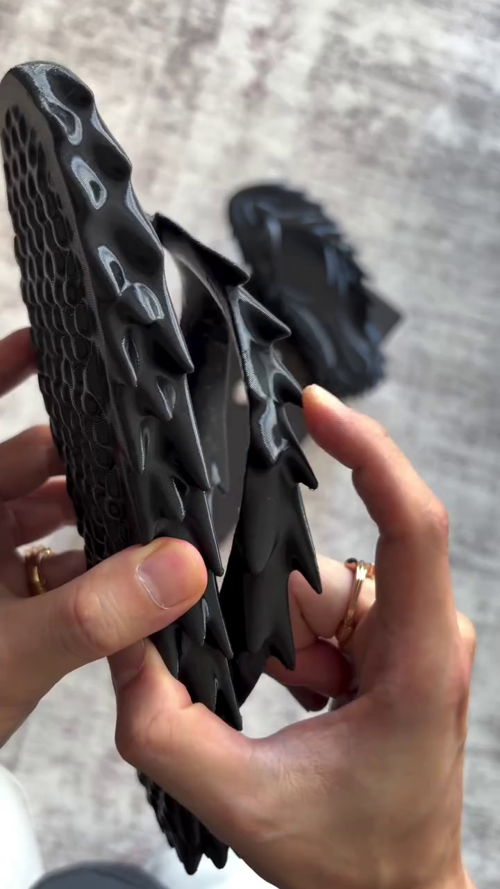 Edgy Matte Black Designer Spiked Thong Sandals With Sculpted Textured Soles 🖤✨🩴