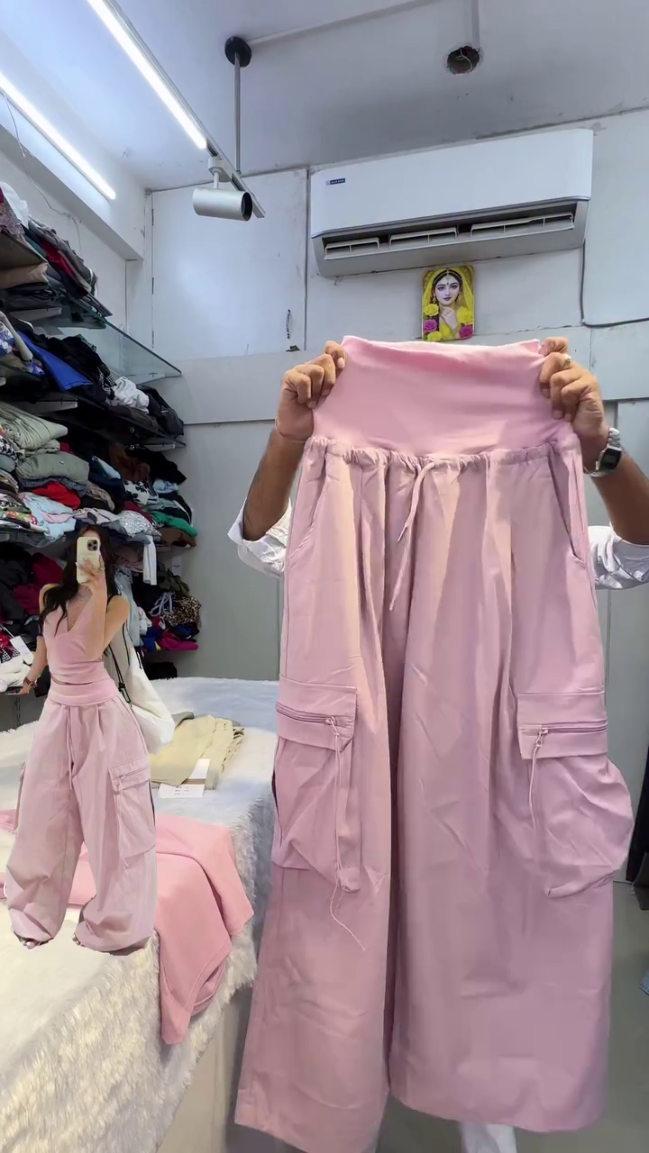 Stylish High-Waist Pastel Pink Cargo Pants With Large Utility Pockets 🌸👖✨