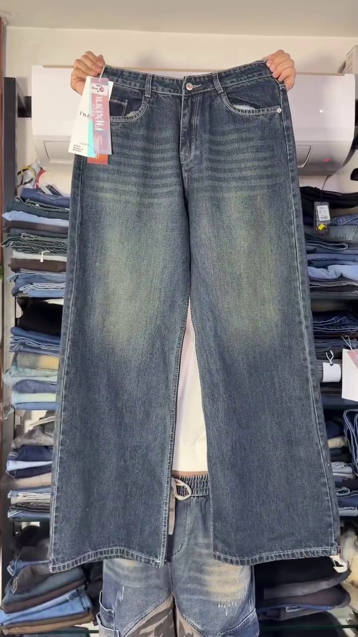 Black Wide-Leg Denim Jeans With Heavy Acid-Wash Fade And Distressed Detailing 👖✨