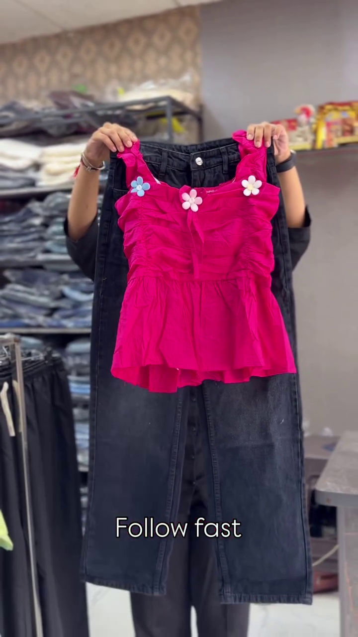 Vibrant Hot-Pink Ruffled Peplum Top Paired With Dark-Wash Denim Jeans 🩷🖤👖
