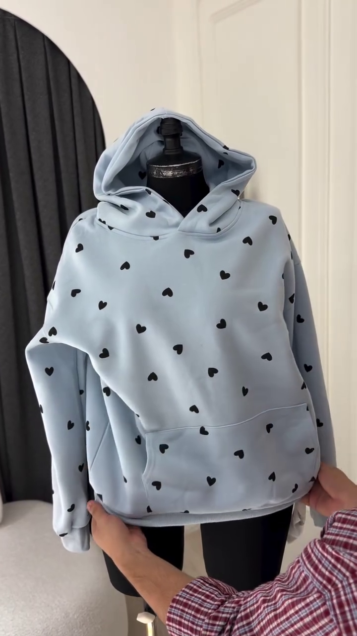 Light-Blue Hooded Sweatshirt With All-Over Black Heart Print Pattern 🩵🖤🧥