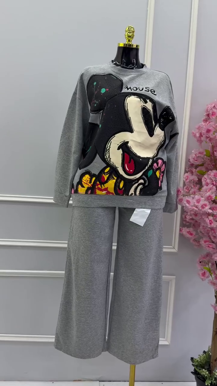 Grey Mickey Mouse Graphic Sweatshirt And Wide-Leg Sweatpants Co-Ord Set 🐭🩶