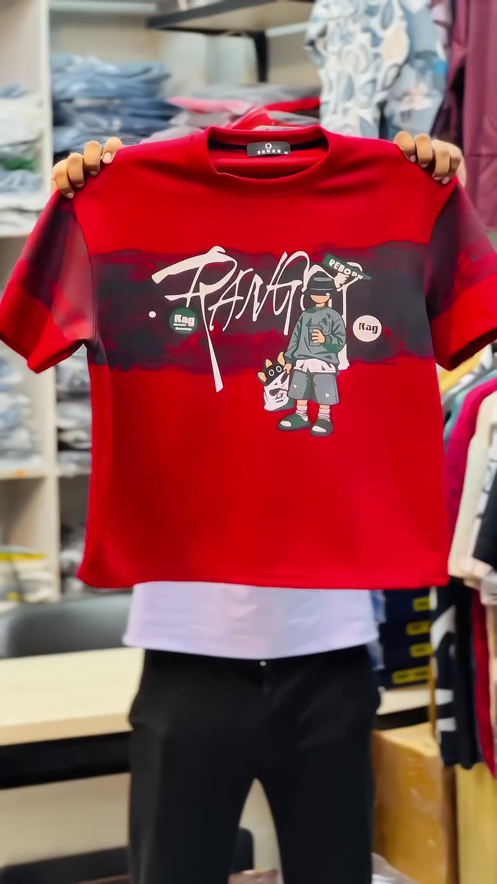 Vibrant Red Bleach-Wash Short-Sleeve T-Shirt With "CAMP" Typography Graphic ❤️✨